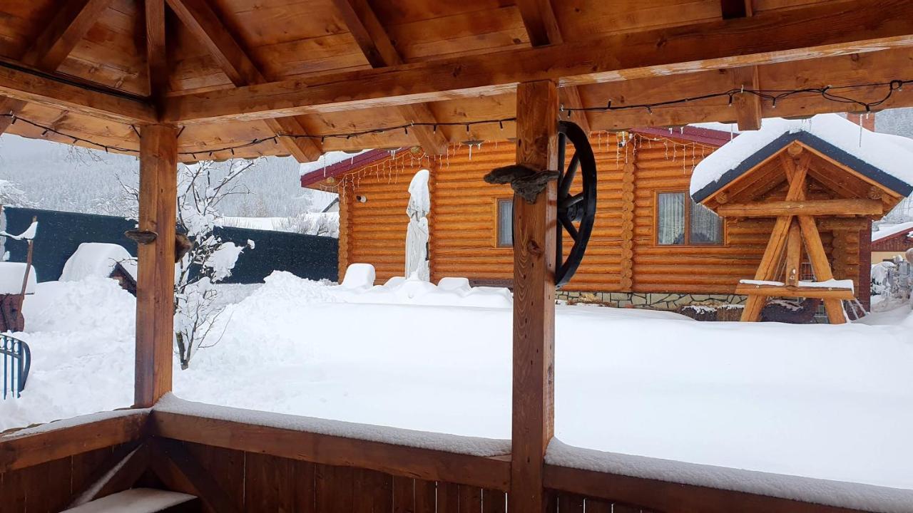 Cabana Alesia, Relaxare La Poalele Raraului Câmpulung Moldovenesc Exterior foto